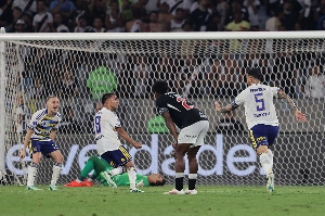 Notícias ogol.com.br - Vasco desliga no Maracanã, Boca conta com falha de Léo Jardim e vai à final da Sul-Americana