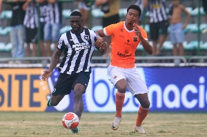 Notícias ogol.com.br - Bastos, ex-Botafogo, reforça o Fortaleza na reta final da Série B