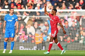 Notícias ogol.com.br - Liverpool supera o Brighton em casa e entra no G4 da Premier League