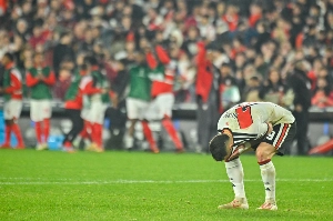 Notícias ogol.com.br - River Plate sofre de novo nos pênaltis e acumula mais um fracasso no ano