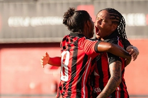 Notícias ogol.com.br - Vitória aproveita as oportunidades, bate o Botafogo e sai da zona de rebaixamento no Brasileirão Feminino