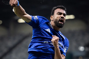 Notícias ogol.com.br - Cruzeiro poupa gols em vitória magra contra o Remo e reassume terceira posição