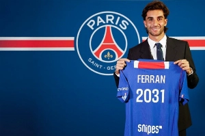 Notícias ogol.com.br - Herói da Espanha no título mundial reforça o PSG