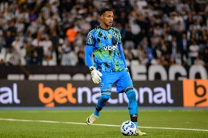 Notícias ogol.com.br - Botafogo pode perder John para a Premier League