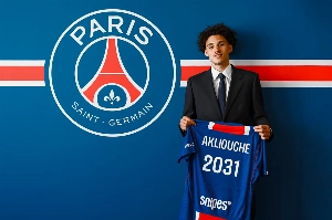 Notícias ogol.com.br - PSG confirma primeiro reforço da temporada e anuncia meia da seleção francesa