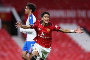 Notícias ogol.com.br - Quem é JJ Gabriel? Joia de 15 anos que pediu para deixar o United e atrai os olhares dos gigantes europeus