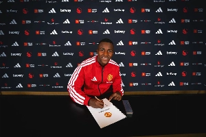 Notícias ogol.com.br - Manchester United anuncia acordo com promessa colombiana