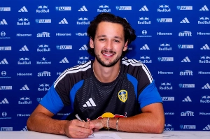 Notícias ogol.com.br - Leeds confirma Trafford em transferência recorde e cria 'efeito dominó' de goleiros na Premier League