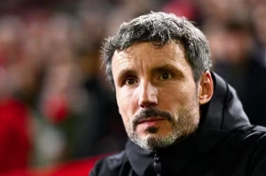 Notícias ogol.com.br - Mark van Bommel é o novo técnico da Bélgica