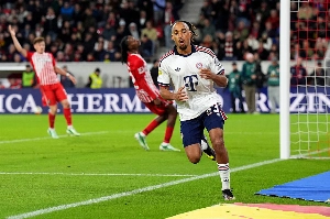 Notícias ogol.com.br - Bayern supera o Freiburg fora de casa e retoma a liderança do Alemão