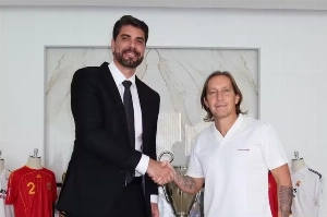 Notícias ogol.com.br - Ex-Galático, Míchel Salgado aceita desafio como treinador no futebol brasileiro