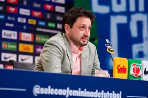 Notícias ogol.com.br - Arthur Elias convoca seleção sem Marta e com novidade do Bahia para amistosos em outubro
