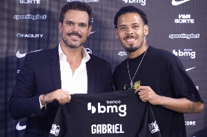 Notícias ogol.com.br - Vasco apresenta último reforço, se fecha para o mercado e detalha negativa de Richarlison