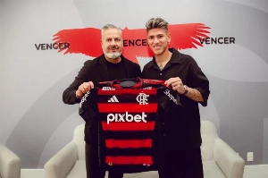Notícias ogol.com.br - Enfim, oficial: Carrascal é reforço do Flamengo