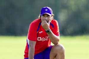 Notícias ogol.com.br - Após demissão de Fabio Grosso, técnico preterido volta à Fiorentina