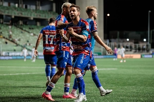 Notícias ogol.com.br - Fortaleza marca cedo, rebaixa o América Mineiro e volta a colar no G2 da Série B