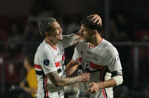 Notícias ogol.com.br - São Paulo passa do Bolívar em casa e enfrentará o Boca nas quartas da Sul-Americana