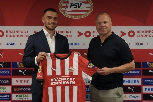 Notícias ogol.com.br - Kostic deixa a Juventus e assina com o PSV
