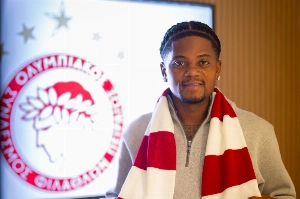 Notícias ogol.com.br - Leon Bailey deixa o Aston Villa rumo ao futebol grego