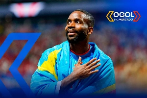 Notícias ogol.com.br - Inter tenta Bakambu, Vasco busca mais reforços