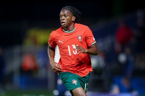 Notícias ogol.com.br - Substituto do Caio Henrique? Monaco anuncia novo lateral esquerdo