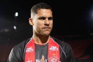 Notícias ogol.com.br - Raio cai duas vezes no mesmo lugar? Vitória volta a apostar em artilheiro de divisões inferiores