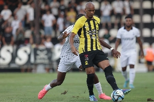 Notícias ogol.com.br - Al Ittihad confirma saída de Fabinho, que fica livre no mercado