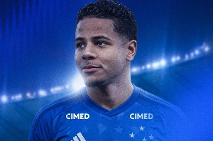 Notícias ogol.com.br - Cruzeiro confirma a contratação de Wesley, cria do Corinthians