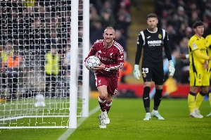 Notícias ogol.com.br - Liverpool se recupera após vacilo inicial, bate Villarreal de virada e segue 100% na Champions
