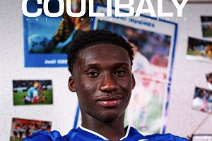 Notícias ogol.com.br - Coulibaly reforça a defesa do Strasbourg