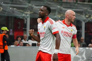 Notícias ogol.com.br - Milan sucumbe em casa e abre Liga Europa com derrota para o Benfica