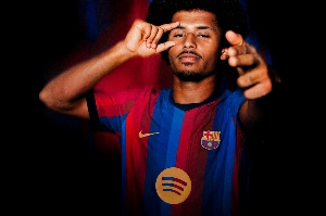 Notícias ogol.com.br - Barcelona anuncia Adeyemi, sétimo alemão da história do clube