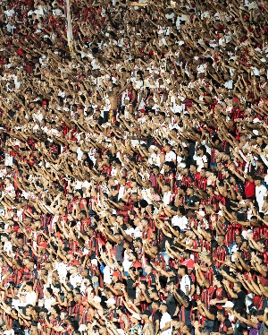 ge - Torcida do Vitória esgota ingressos para jogo contra o Flamengo na Copa do Brasil