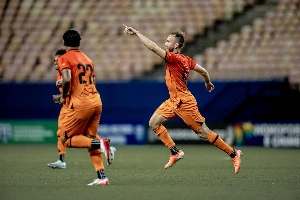 ge - Em jogo movimentado, Manauara vence o Parintins por 2 a 1 na abertura do returno do Barezão