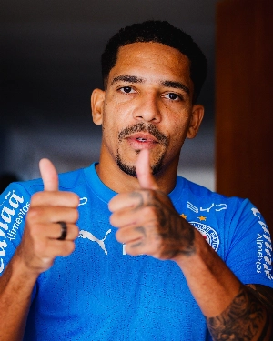 ge - Volta de Gilberto esquenta disputa na lateral do Bahia, que pode ter especialista titular após três jogos