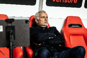 ge - Mourinho volta a negar contato do Real Madrid e garante foco no Benfica: 