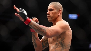 UmDois Esportes: Notícias do esporte paranaense e brasileiro - Ex-campeão do UFC ataca brasileiros, mas poupa Alex Poatan