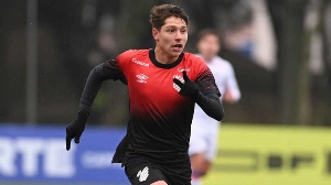 UmDois Esportes: Notícias do esporte paranaense e brasileiro - Promessa do Athletico com multa astronômica enfrenta drama com nova lesão grave