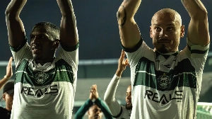 UmDois Esportes: Notícias do esporte paranaense e brasileiro - Zagueiro do Coritiba pode pegar gancho pesado por expulsão no Atletiba