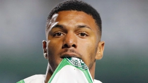 UmDois Esportes: Notícias do esporte paranaense e brasileiro - Negócio melou, e atacante do Coritiba volta para a lanterna da Série B