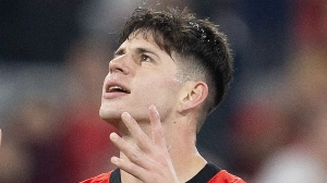 UmDois Esportes: Notícias do esporte paranaense e brasileiro - Clube rebaixado na Europa entra na lista de interessados por Bruno Zapelli, do Athletico