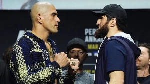 UmDois Esportes: Notícias do esporte paranaense e brasileiro - Poatan debocha de rival e irrita Ankalaev antes do UFC Abu Dhabi