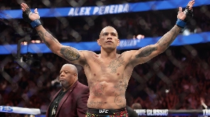 UmDois Esportes: Notícias do esporte paranaense e brasileiro - Alex Poatan ganha reforços de peso para luta por cinturão no UFC