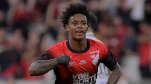UmDois Esportes: Notícias do esporte paranaense e brasileiro - Joia do Athletico se despede do Brasil rumo à Europa: “Até logo”