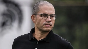 UmDois Esportes: Notícias do esporte paranaense e brasileiro - Time de Alex lidera expulsões e liga alerta na Série B
