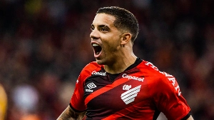 UmDois Esportes: Notícias do esporte paranaense e brasileiro - Campeão pelo Athletico, uruguaio vive drama antes de estrear em novo clube