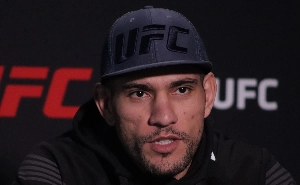 UmDois Esportes: Notícias do esporte paranaense e brasileiro - Alex Poatan impressiona com novo visual antes de luta no UFC