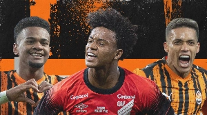 UmDois Esportes: Notícias do esporte paranaense e brasileiro - Futuro clube de Bruninho vive em exílio e tem legião de jovens brasileiros