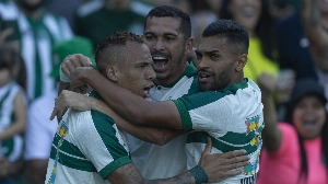 UmDois Esportes: Notícias do esporte paranaense e brasileiro - Coritiba voltou a vencer em casa, e o Athletico perdeu para ele mesmo
