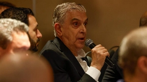 UmDois Esportes: Notícias do esporte paranaense e brasileiro - Athletico divulga déficit milionário com Série B após 11 anos de superávit